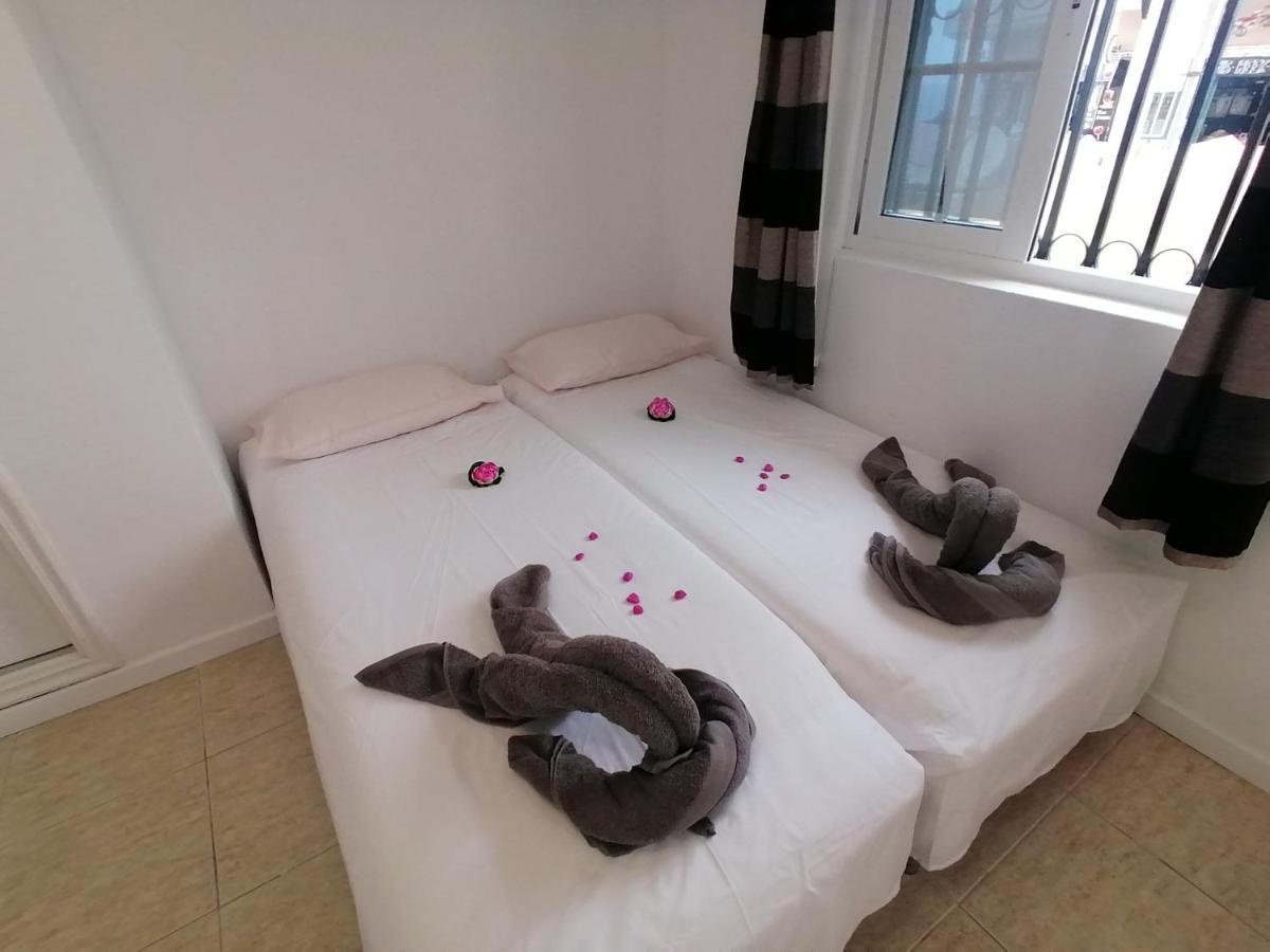 Small Studio, 50 M Front Of The Ocean & Free Wifi Playa Fanabe Luaran gambar